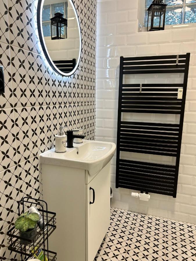 Studio Apartment Dandelion Братислава Екстер'єр фото